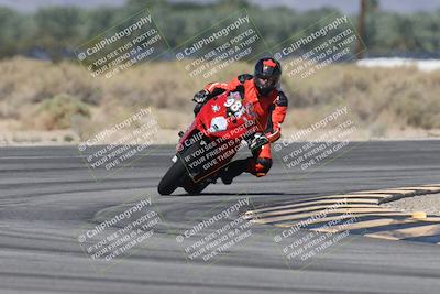 media/Oct-13-2025-Moto Forza (Mon) [[a66d839500]]/3-B Group/Session 3 (Turn 16)/